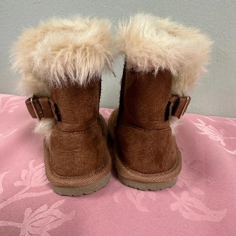 The Childrens Place Girls Toddler Chestnut Brown Faux‎ Fur Suede Boots Size 4